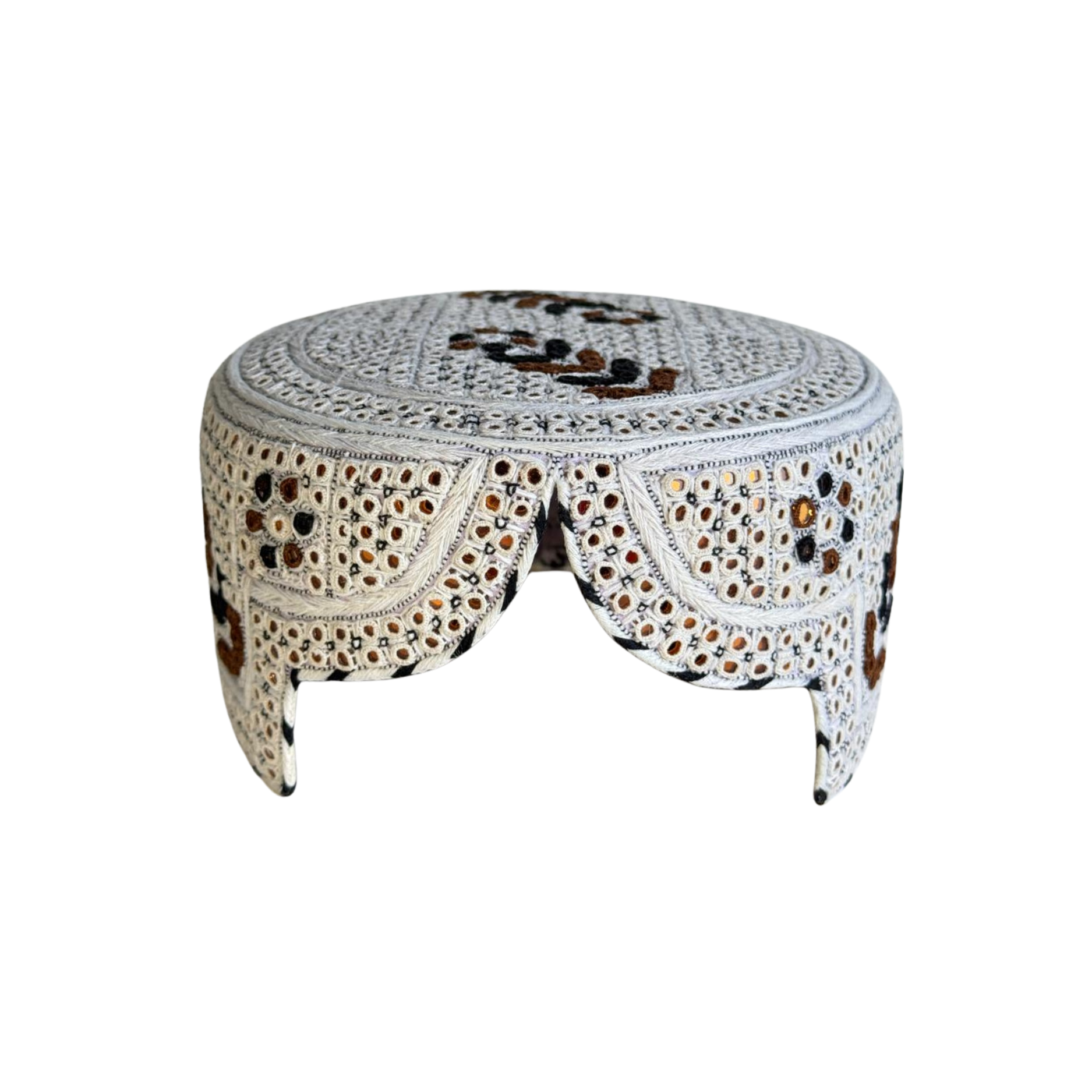 White Sindhi Topi - Flower Design - Golden Shade - Nasir Bhai