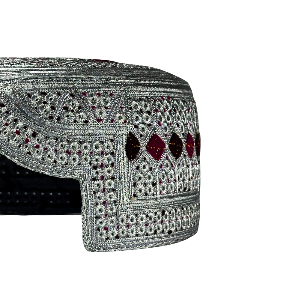 White Sindhi Topi - Pink Stitching - Pink And Red Tikki - Raja Cap
