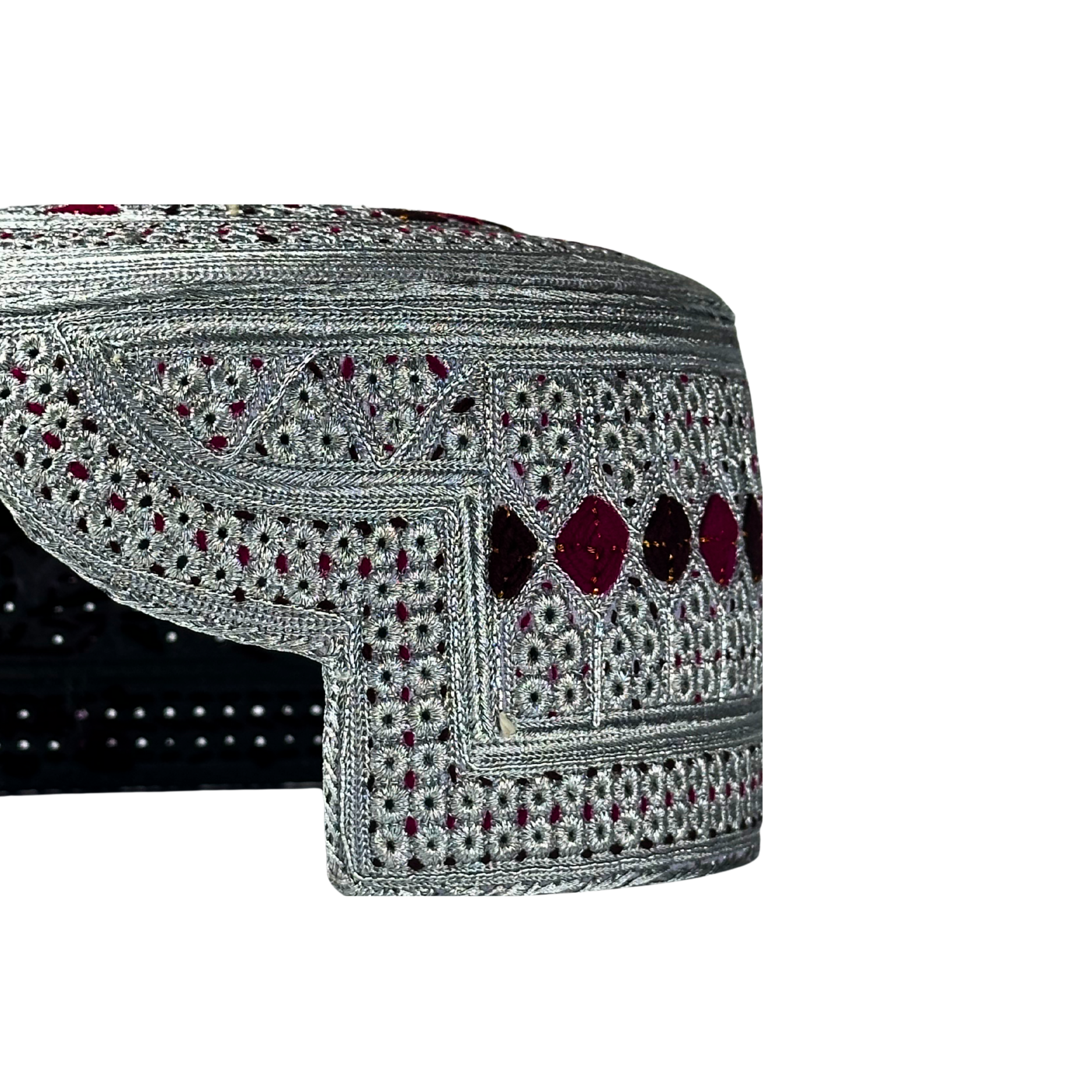 White Sindhi Topi - Maroon Stitching - Purple And Maroon Tikki - Raja Cap