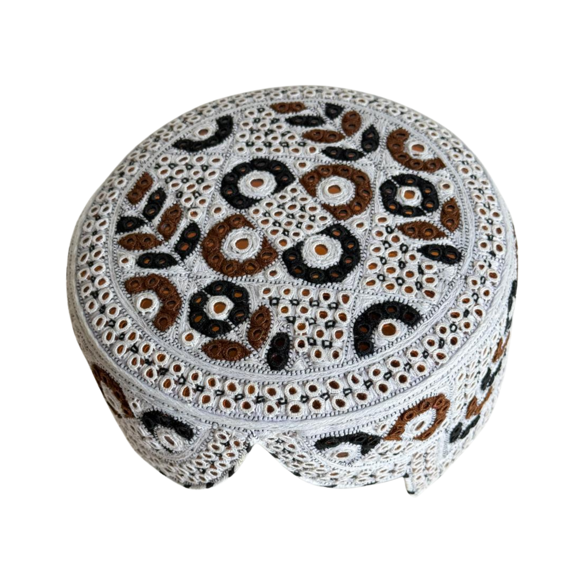 White Sindhi Topi - Flower Design - Golden Shade - Nasir Bhai